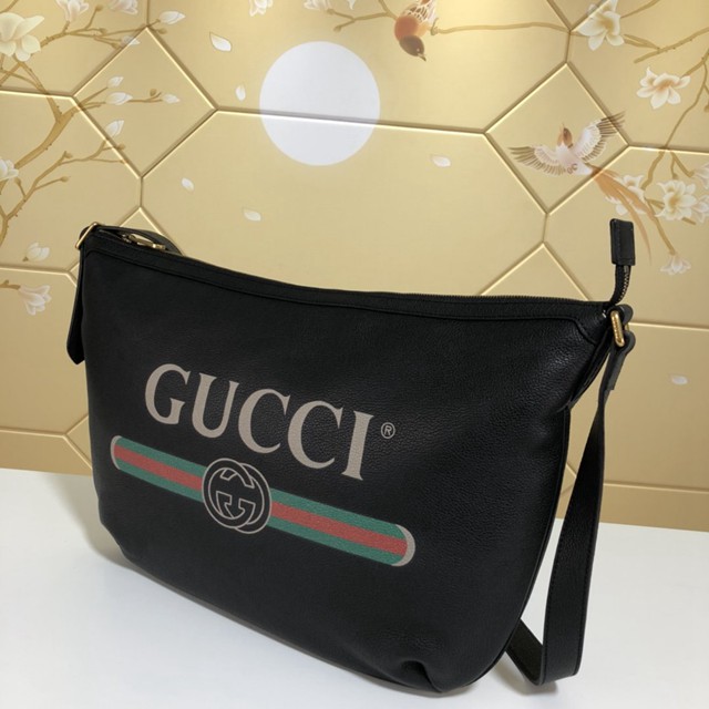 Gucci專櫃款男包 523588 古馳2018圓底包 復古印花圖案 Gucci Print系列半月形大號男挎包  gqy2127